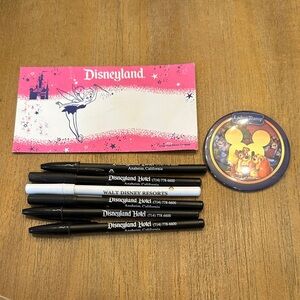 Disney Mishmash Set of Pens, Envelope and Pin
